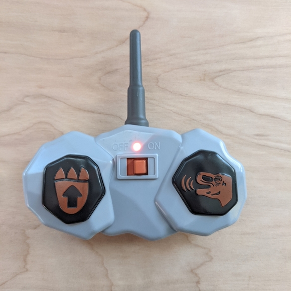 Discovery Kids Remote Control RC T Rex Dinosaur - Picture 11 of 17